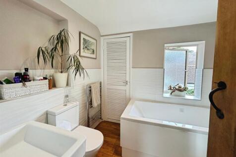 c1f668d5-2-496B-AF05-D0BA3A9CBACC-5895-00000342436