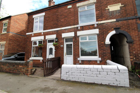 2 bed terraced house to rent Oxford Street, Churc