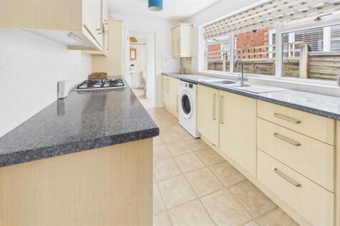 kitchen 1.jpg
