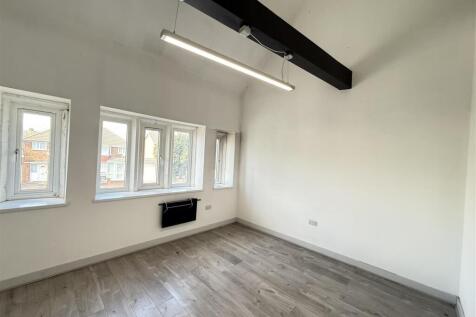 Photo 17-04-2025, 11 39 44 am.jpg