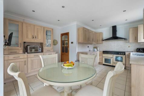 Kitchen/Breakfast Rm