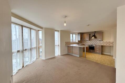 Living/Kitchen Area