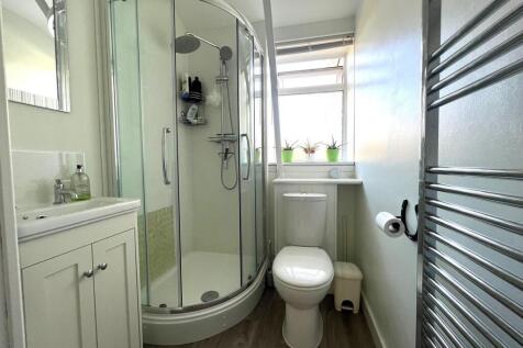 IMG-20250414-WA00...