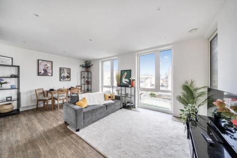 Davidson Frost-Wellings, DFW, Welford Court, Edgwa