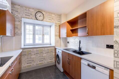 57329_SymeCrescent_0