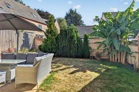 Rear Enclosed Garden