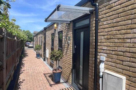 59 Kneller Road May 26.jpg