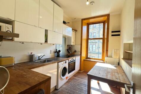 1.1 28 gardner st Kitchen