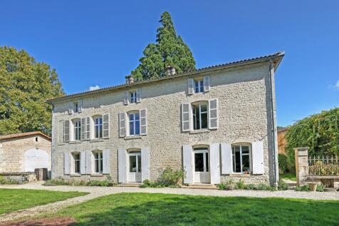 Rear façade