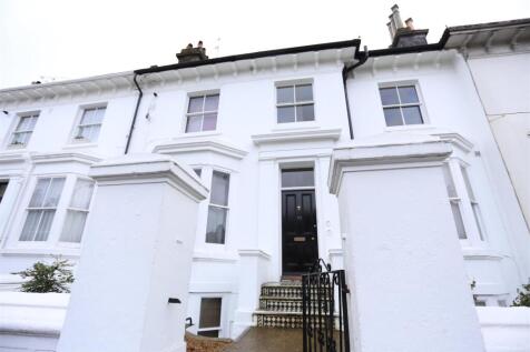 6, 10 Buckingham Place ext..jpg