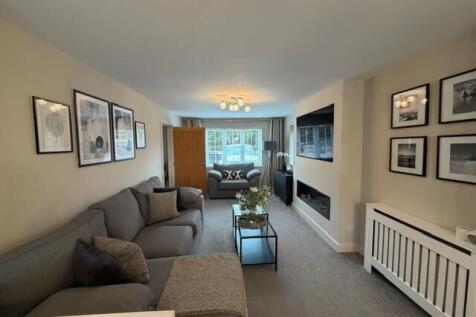 Helvellyn Way,, Scartho, Grimsby, DN33 photo 3