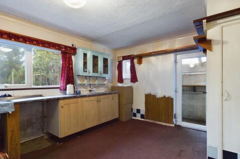 CAM02313G0-PR0067-STILL002