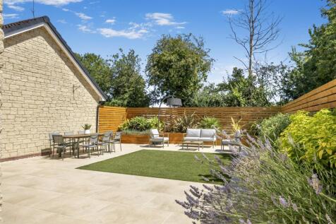 Garden Feature.jpg