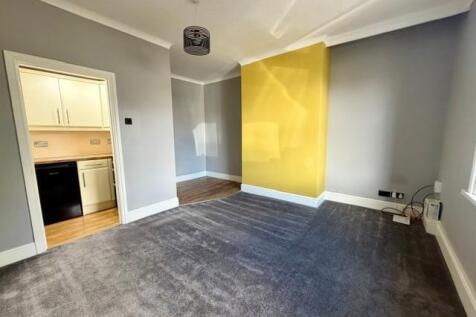 Lounge 3.jpg