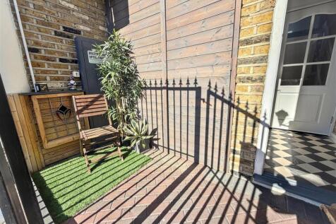 Courtyard Garden
