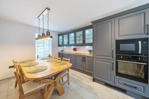 1313569-12-686540...