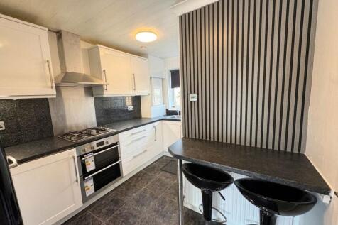 Cromford Lea, Glossop, SK13 photo 3