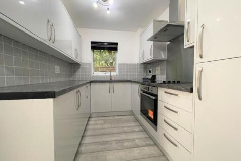 Shingle Close, Luton, LU3 photo 2