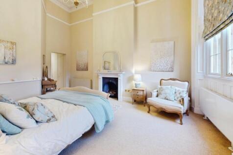 a5038a78-The-Library-Bedroom 204.jpg