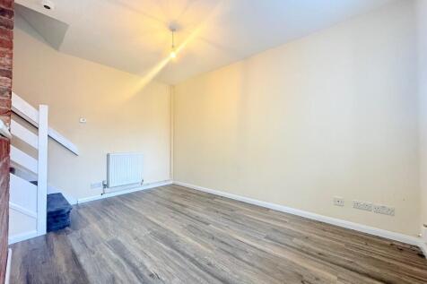 Heron Close, Biggleswade, Bedfordshire, SG18 photo 5