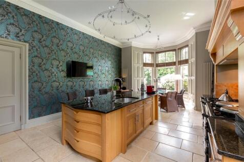 5 bed, 4 bath House in Edinburgh - Photo 7