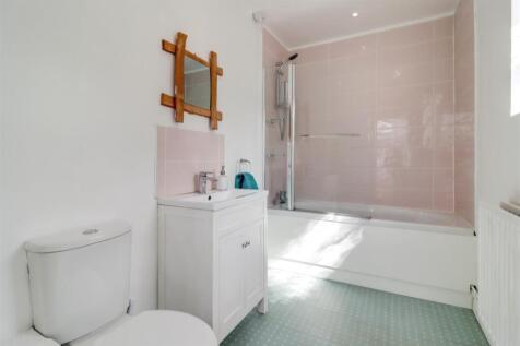 Ground Floor Bathroom