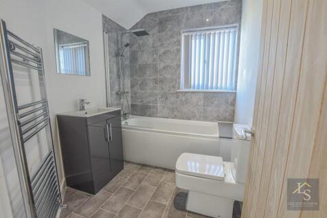 Clifford Road, Poynton, SK12 photo 4