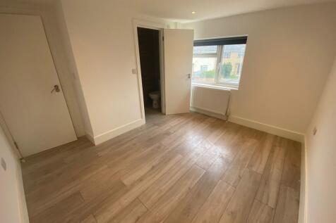 Cowley Crescent, Uxbridge photo 5