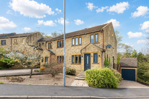 Holmfirth, HD9 - property photo