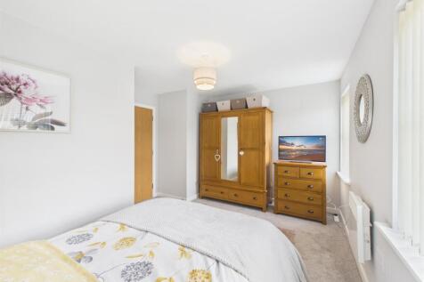 Bedroom: