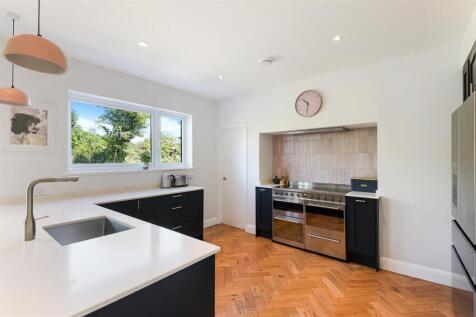 WEST HILL AVENUE (2).jpg