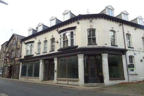 Retail Property (high street) to rent Image 4
