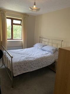 bed 1.jpg