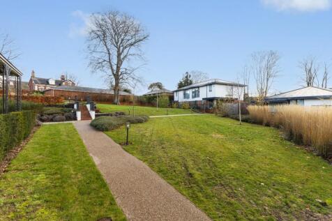 100893_6 Howarth Park (26).jpg