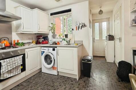 Primmers Place, Westbury photo 3
