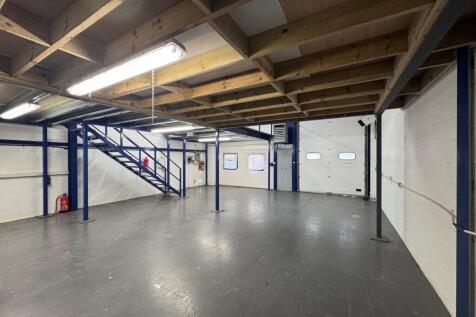 11 Hawthorn Centre (10).jpg