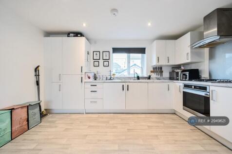 32, Pear Tree Leaze, Patchway, Bristol, BS34 photo 3