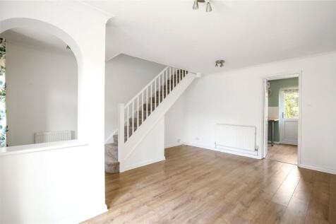 Kestrel Close, Winchester, Hampshire, SO22 photo 4