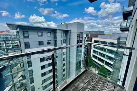 The Boulevard, Leeds Dock, Leeds City Centre photo 5