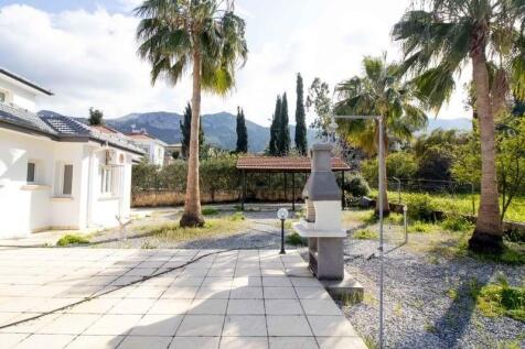 4 bedroom resale villa + swimming pool + central heating + air conditioning + Title deed in the owner?s name VAT paid  Image 9999 25
