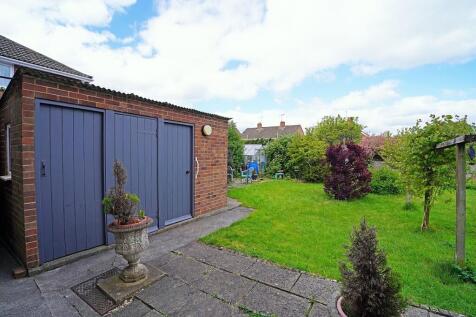 W.C &amp; 2 OUTBUILDINGS