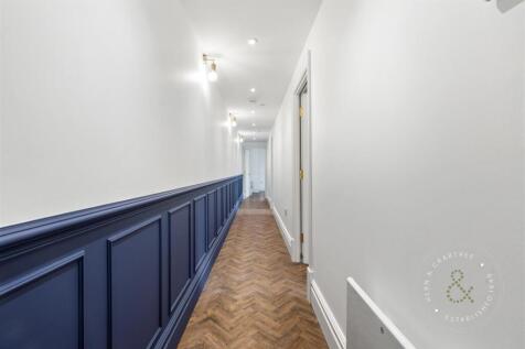 Cathedral Road Aprts, Five, HernCrabtree (1).jpg