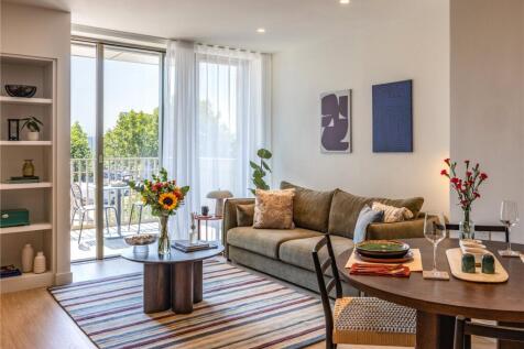 2-bed flat on Ferry Island Tottenham Hale, London, N17, £2,850/mo