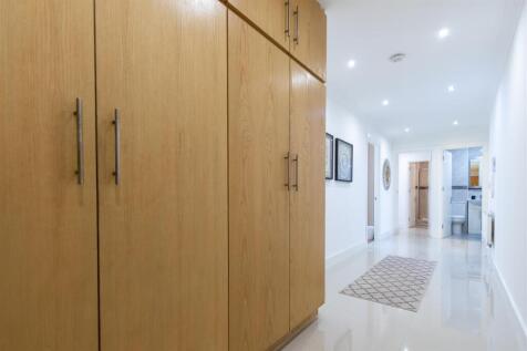 hallway.jpg
