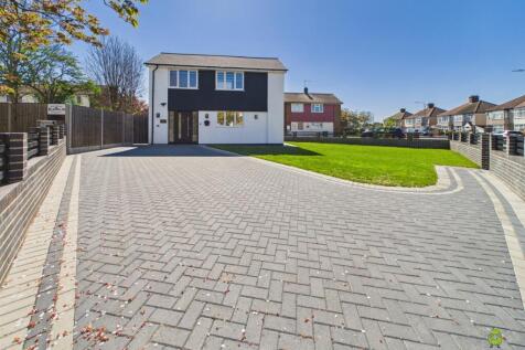 Presented by Clinton at EweMove Bexleyheath and Da