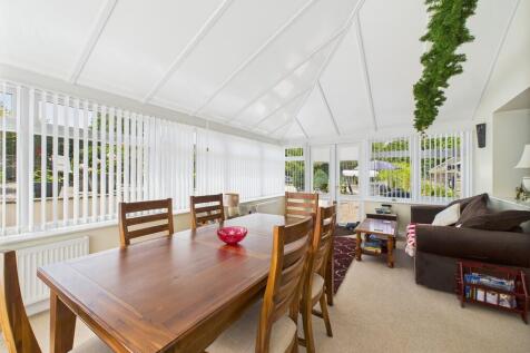 CAM02089G0-PR0517...