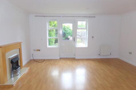 Cavell Drive, Bishop's Stortford, Hertfordshire, CM23 photo 3