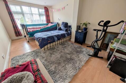 PXL_20251009_1512...