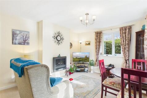 Living/Dining Area
