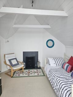 Britannia Place, Mill Lane, Lymington photo 4